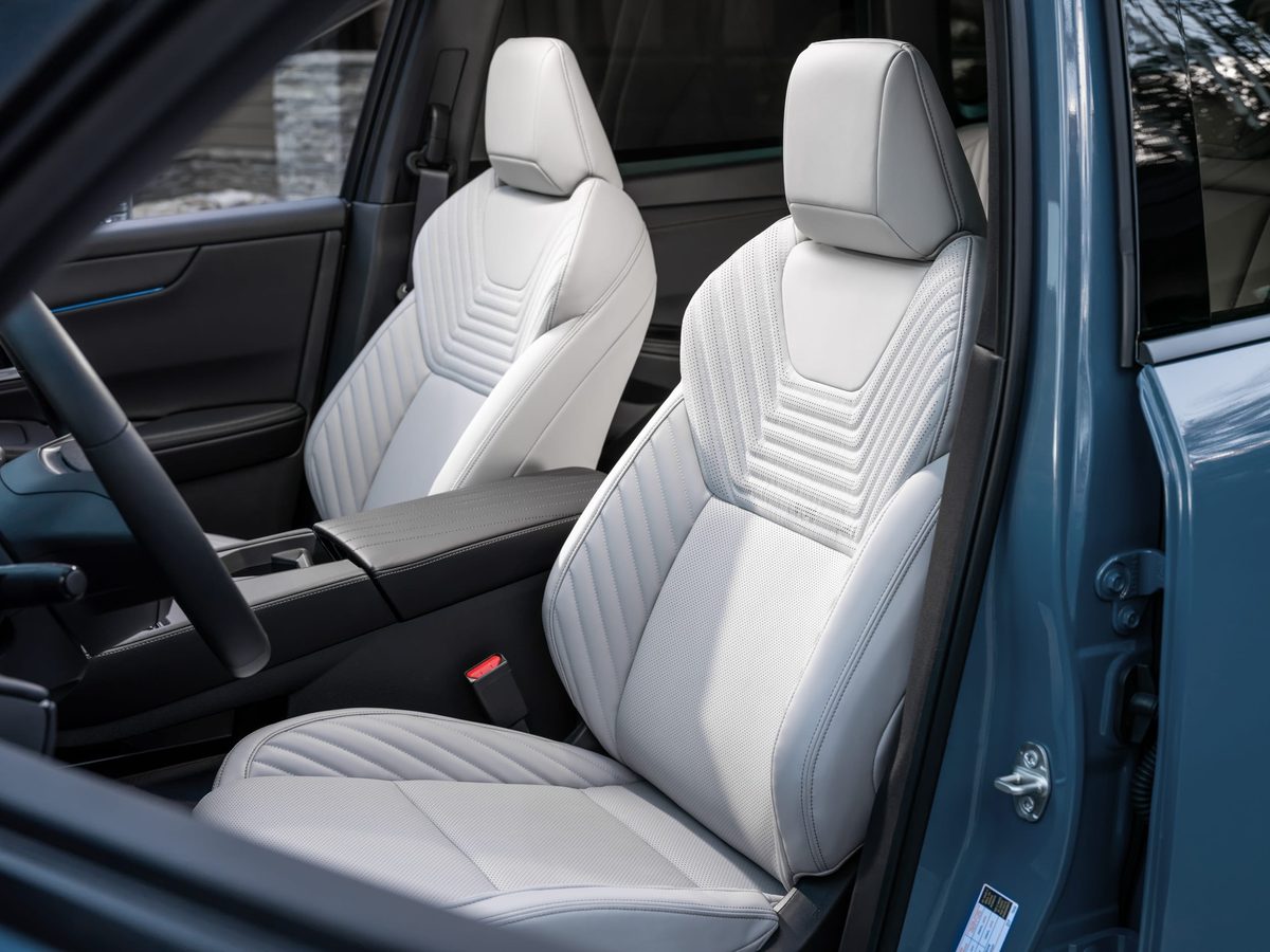 Nissan Rogue - photo 16