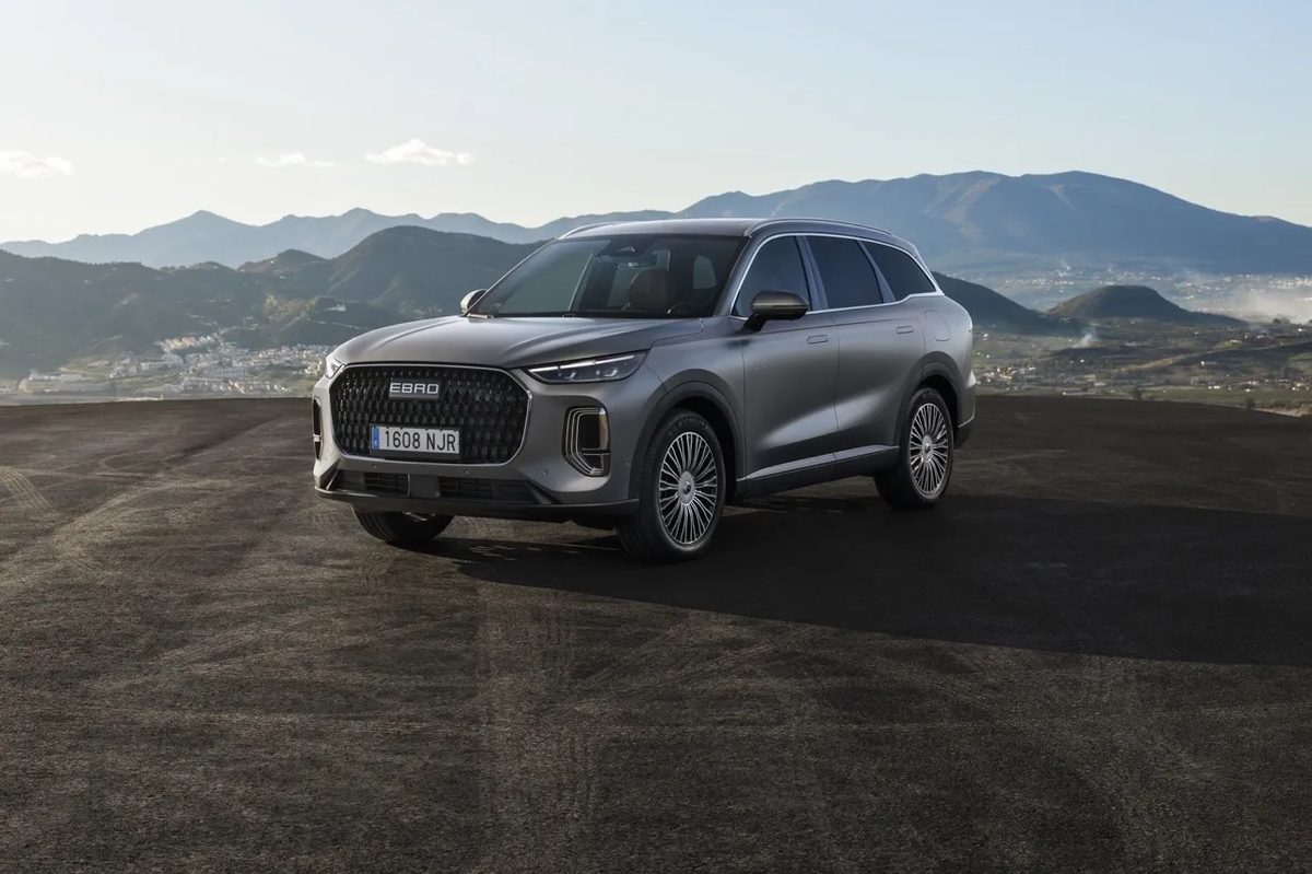 Nissan Cuts a Line at Sunderland, Chinese Makers Move In - photo 7