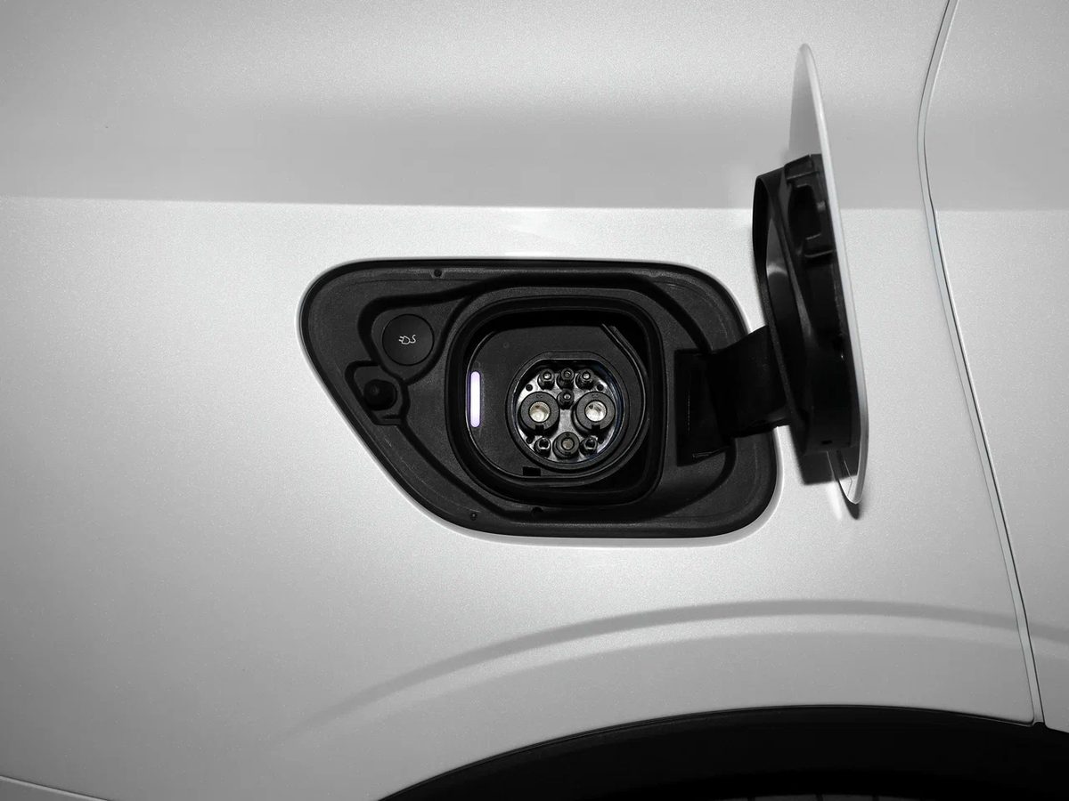 US bars Polestar from selling new cars - including the ones it builds in America - photo 30