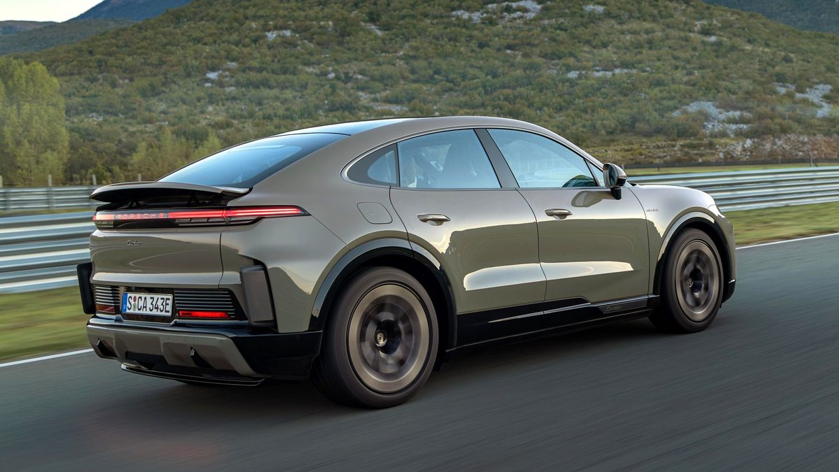 Porsche Cayenne Coupe Electric - photo 2