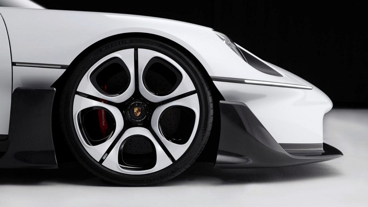 Porsche Mission S - photo 5