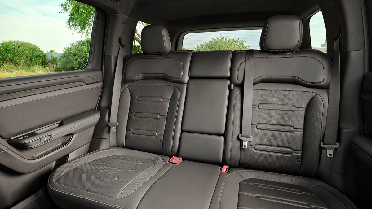 Rivian R2 - photo 10
