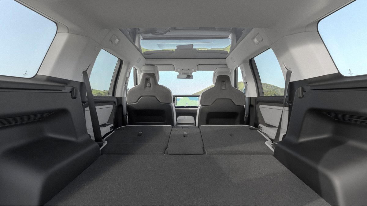 Rivian R2 - photo 11