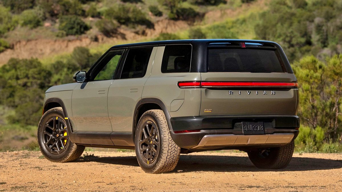 Rivian R2 - photo 17