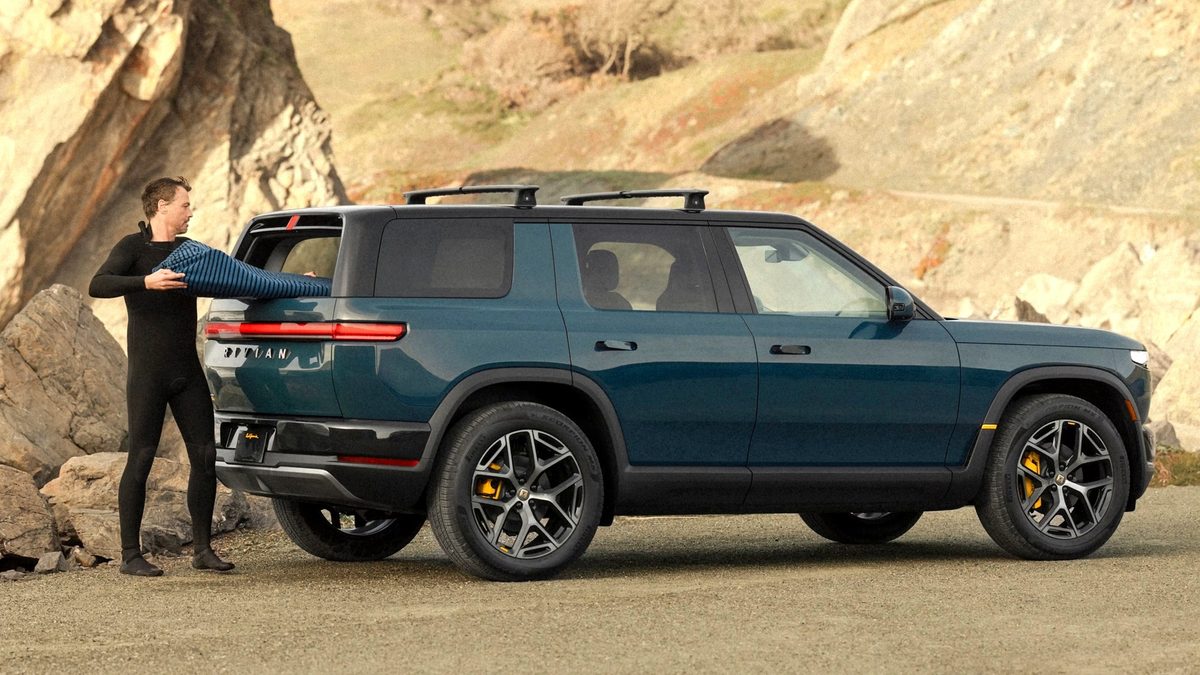 Rivian R2 - photo 18