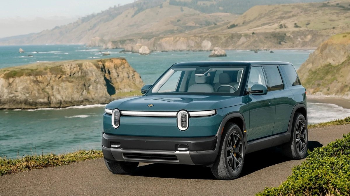 Rivian R2 - photo 19