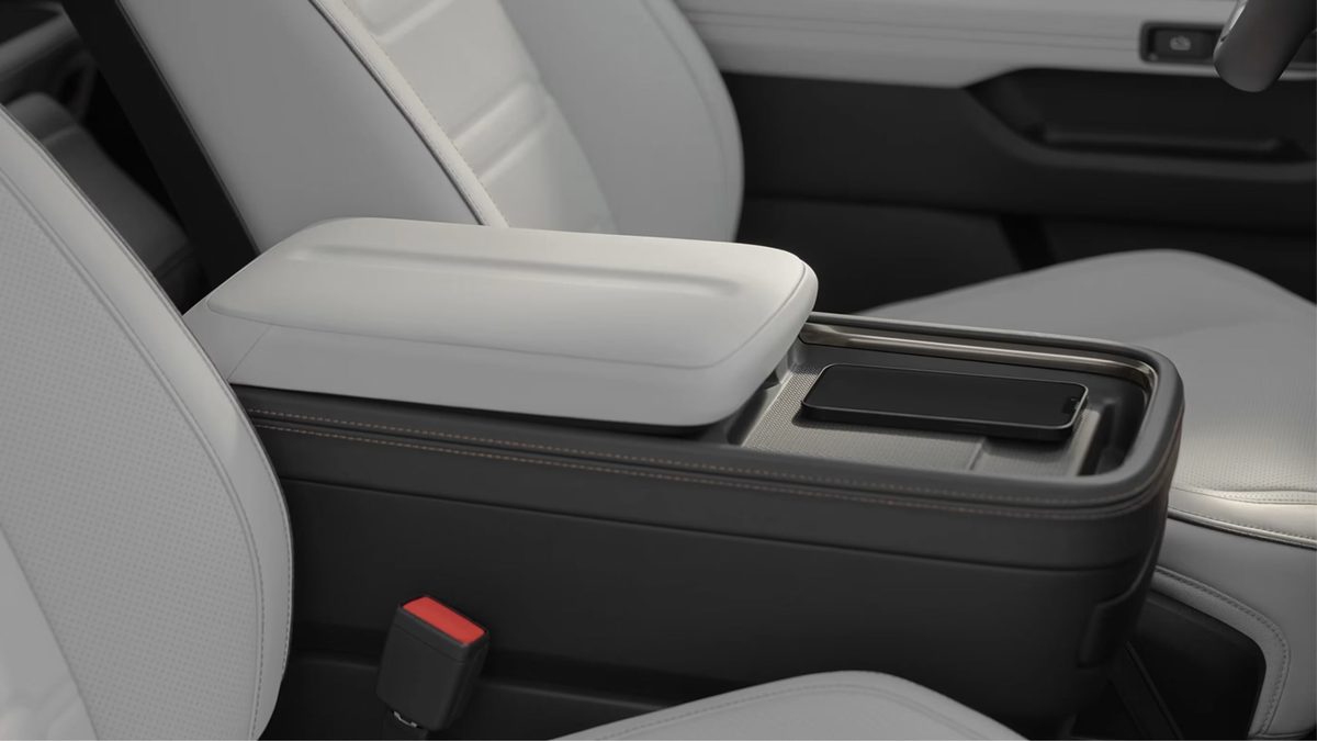 Rivian R2 - photo 21