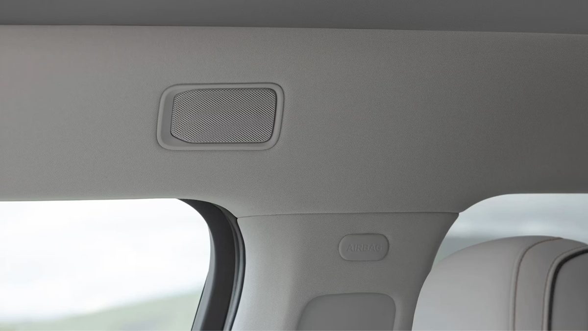 Rivian R2 - photo 25