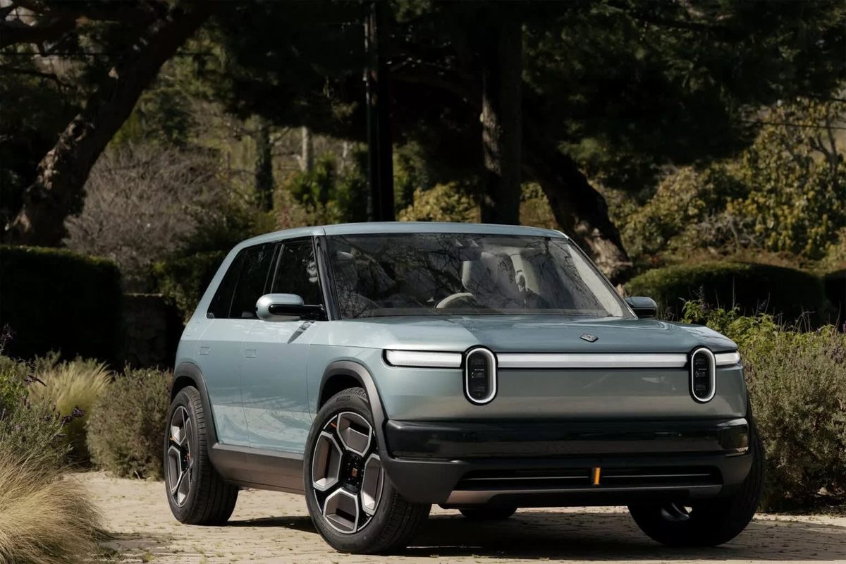 Rivian R3 - photo 2