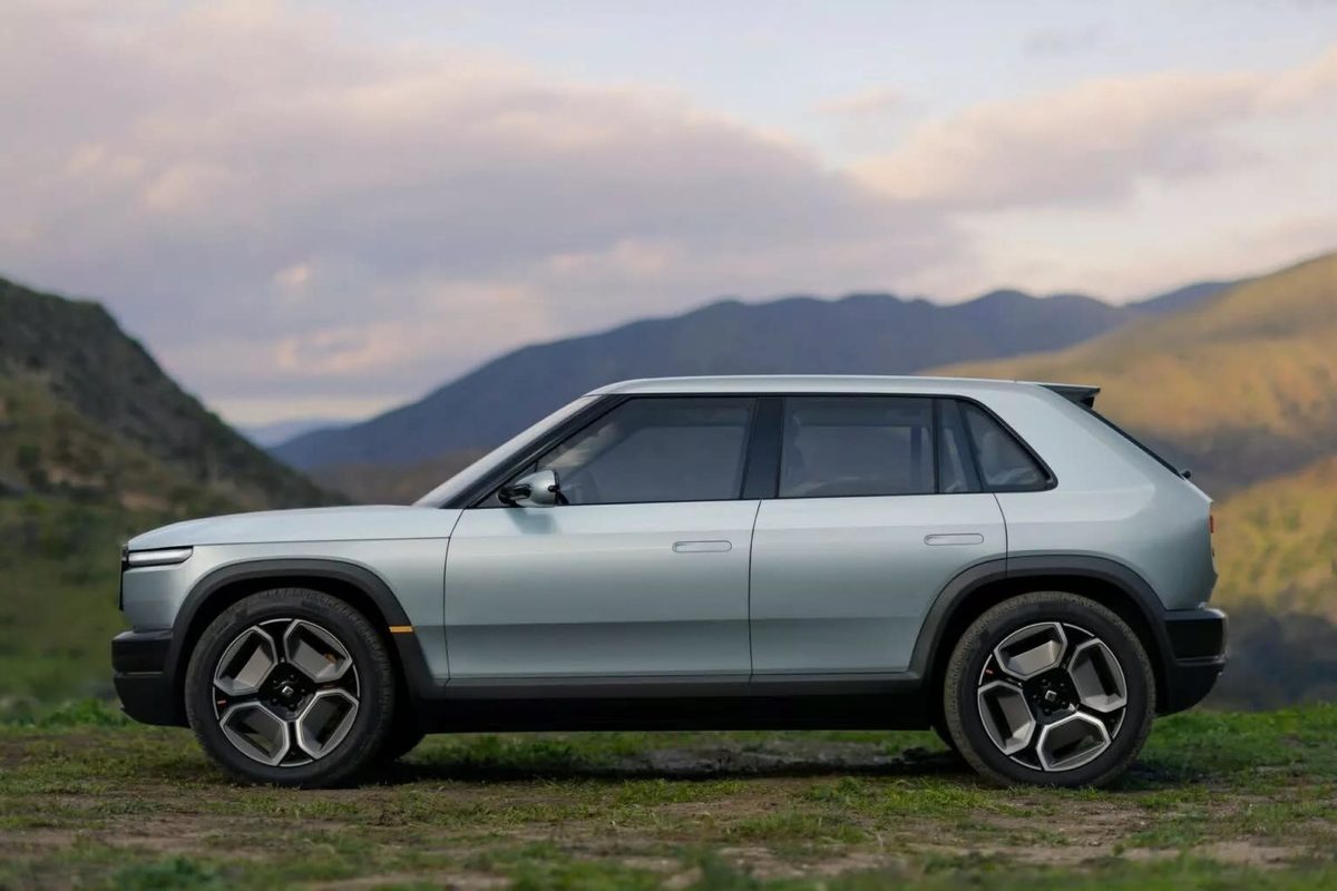 Rivian R3 - photo 4