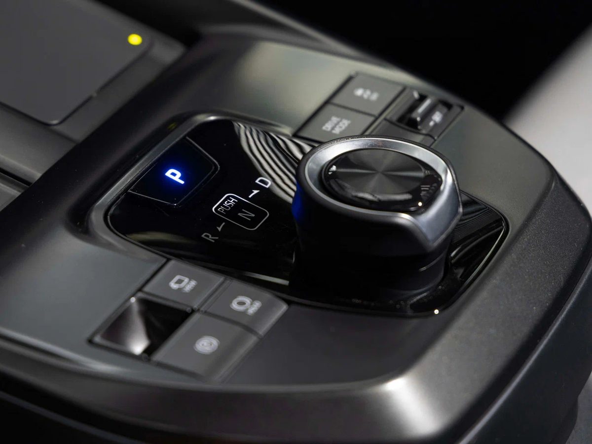Subaru Solterra - photo 9