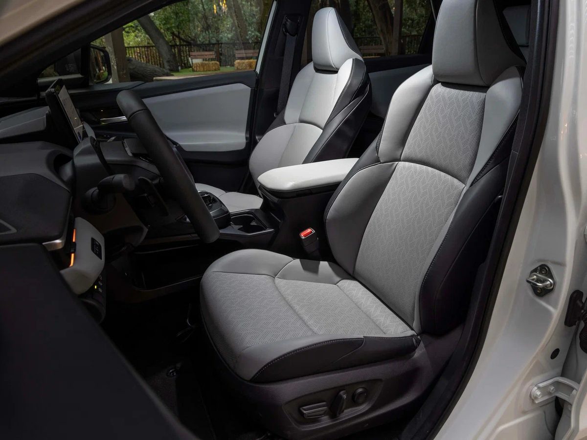 Subaru Solterra - photo 10