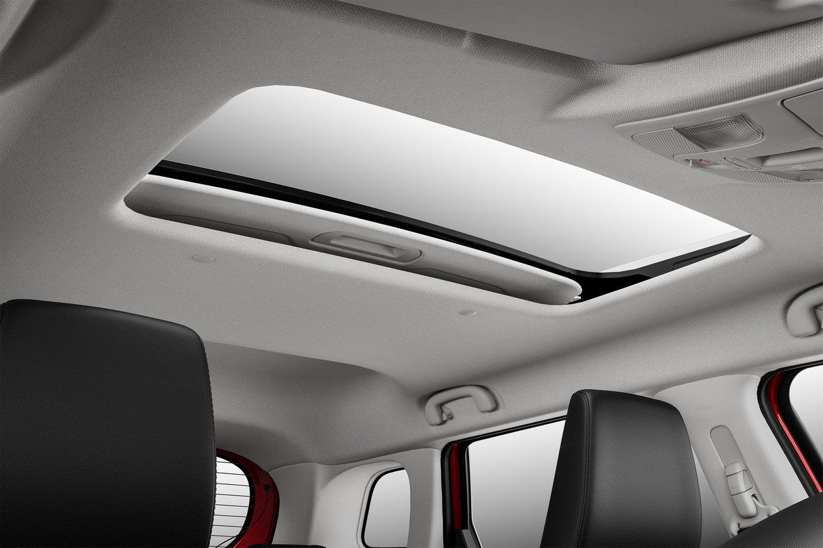 Suzuki Brezza - photo 10