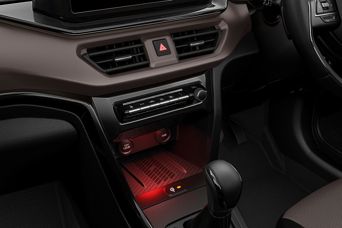 Suzuki Brezza - photo 11