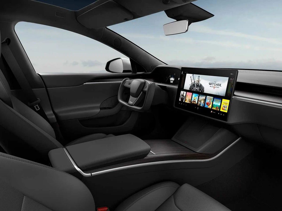 Tesla Model S - photo 8