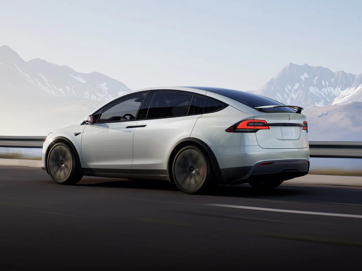 Tesla Model X - photo 4