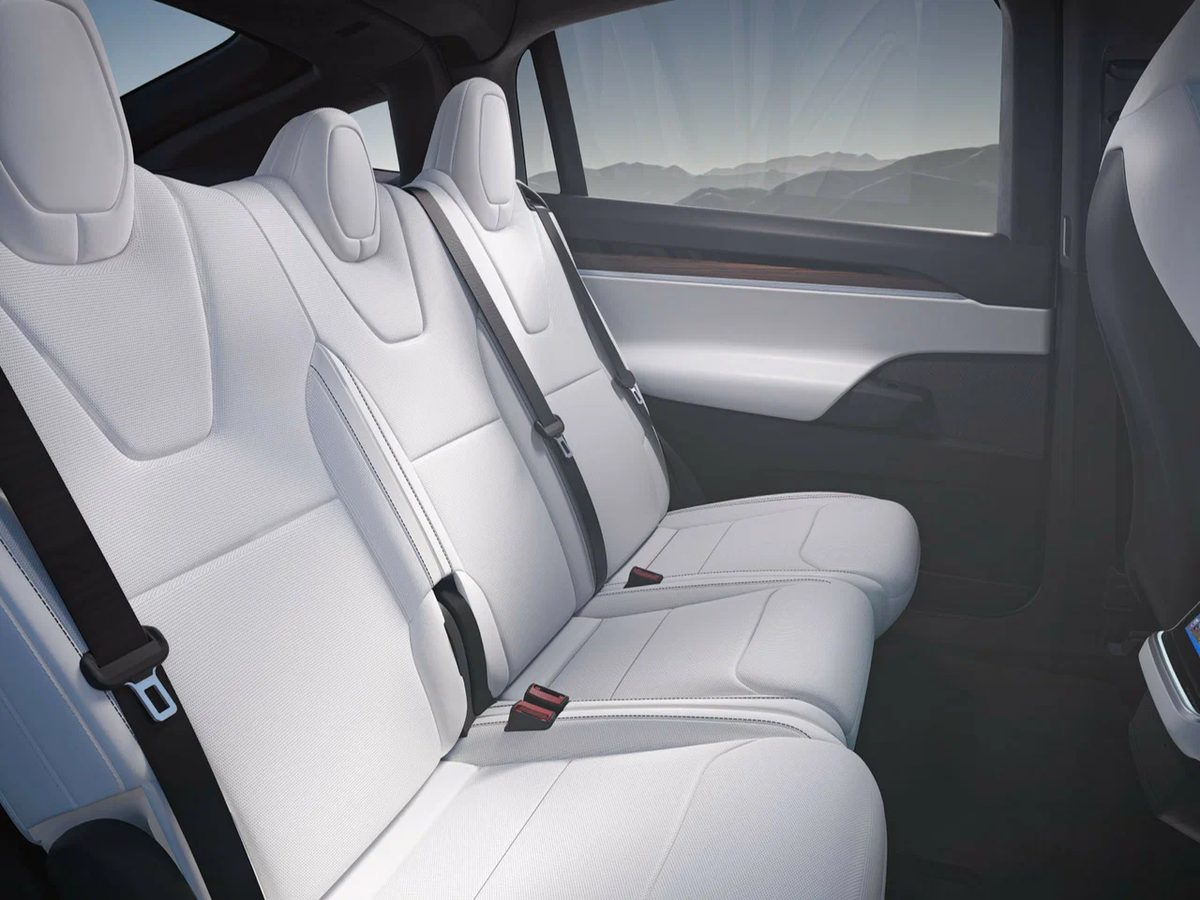 Tesla Model X - photo 6