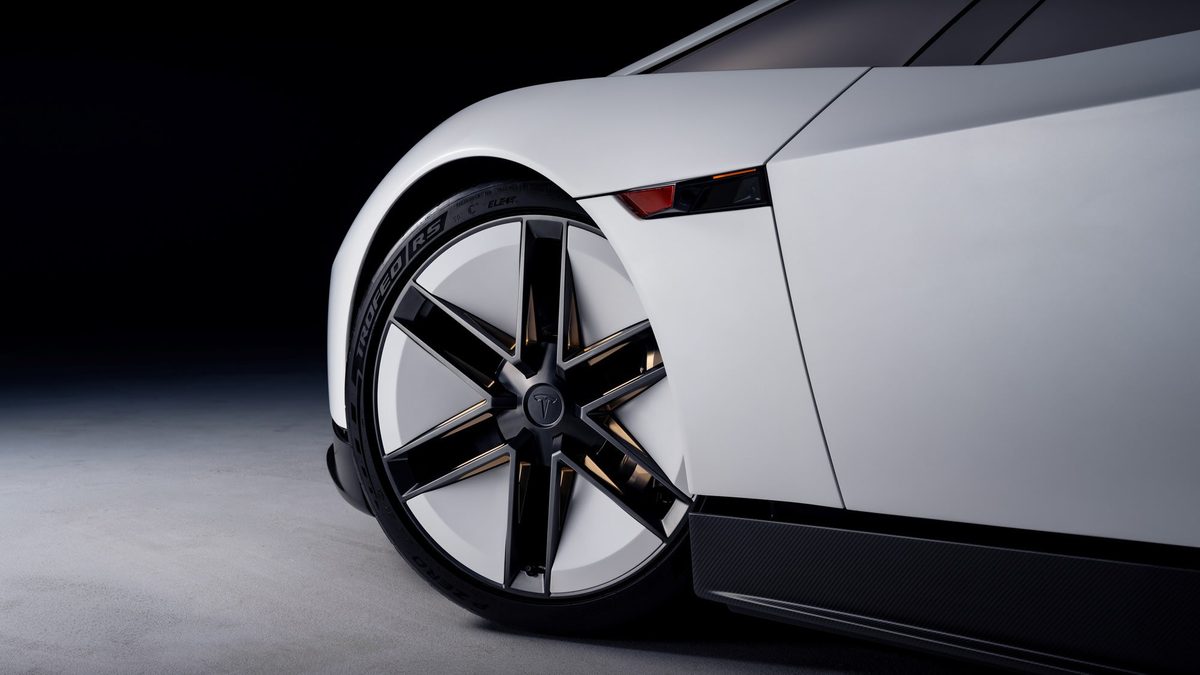 Tesla Roadster - photo 15