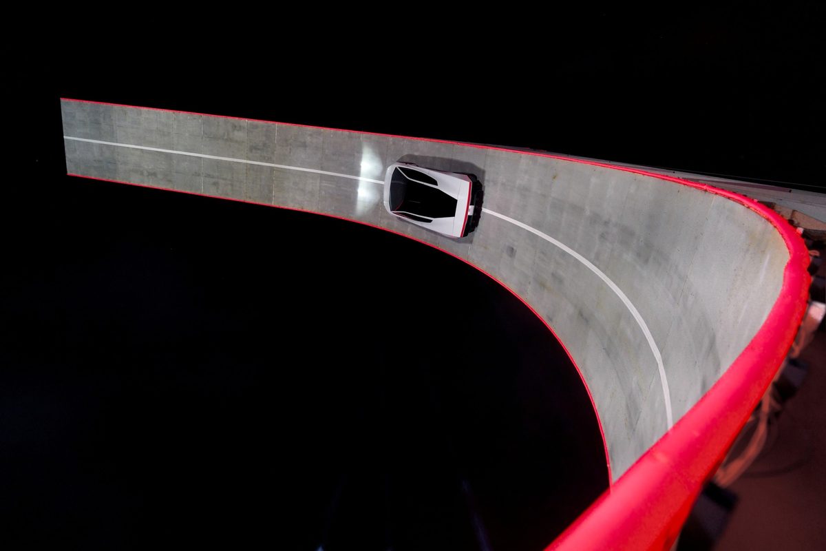 Tesla Roadster - photo 20