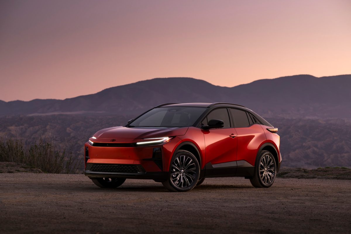 Toyota C-HR EV - photo 8