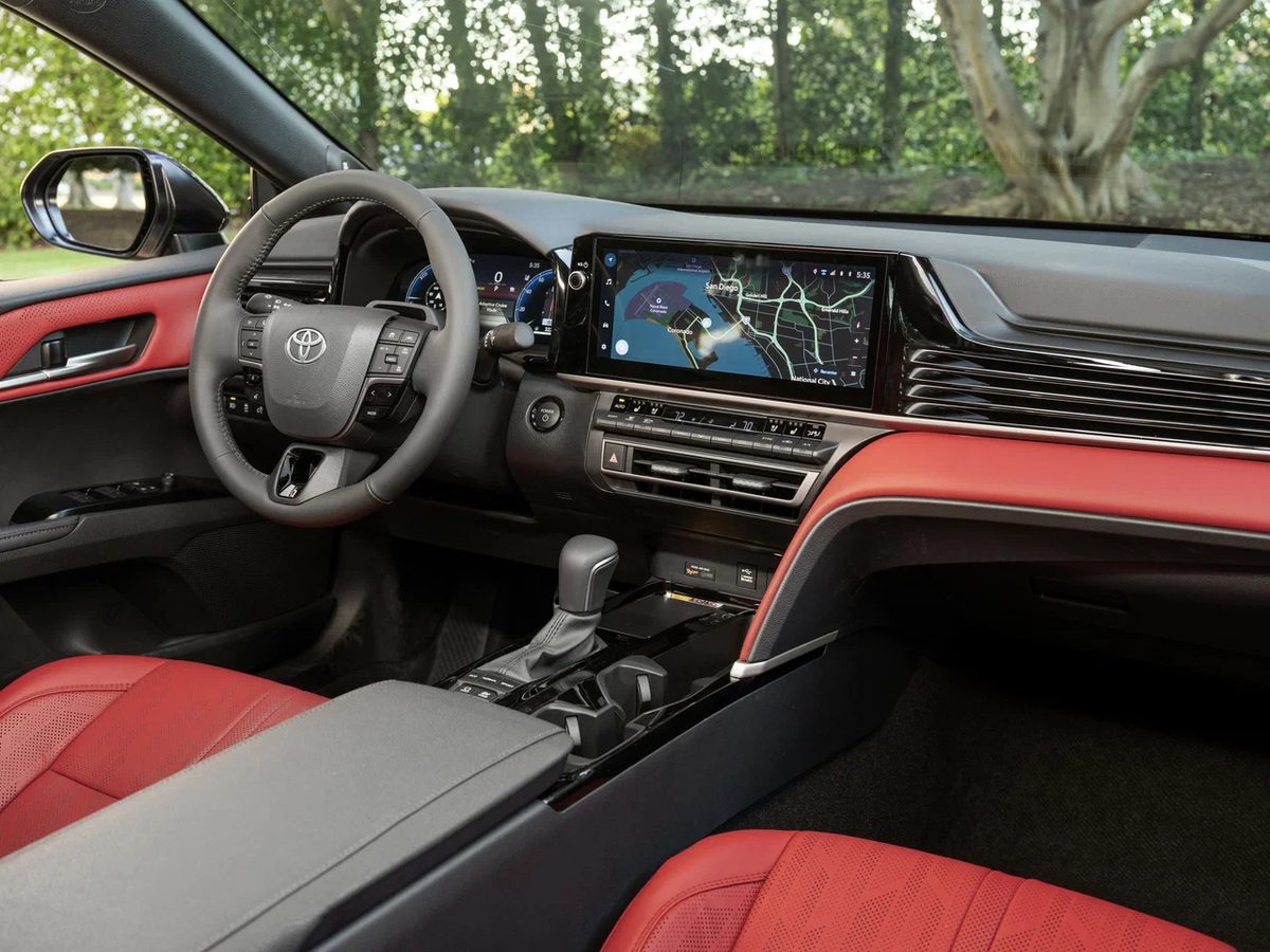 Toyota Camry - photo 15