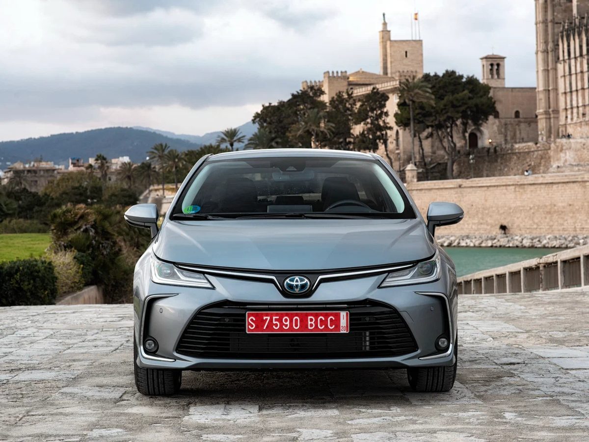 Toyota Corolla - photo 2