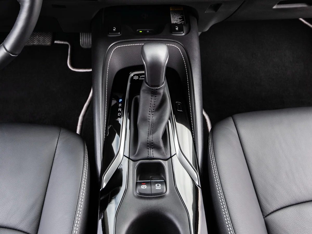 Toyota Corolla - photo 11