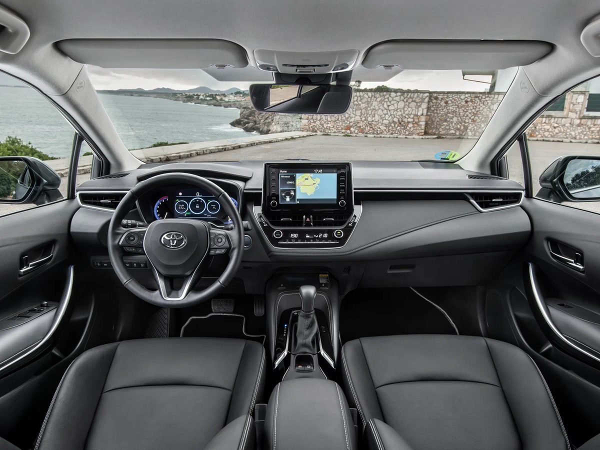 Toyota Corolla - photo 13