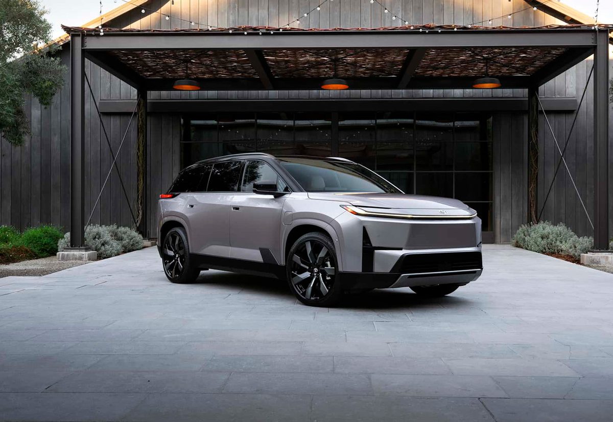 Toyota Highlander EV - photo 8