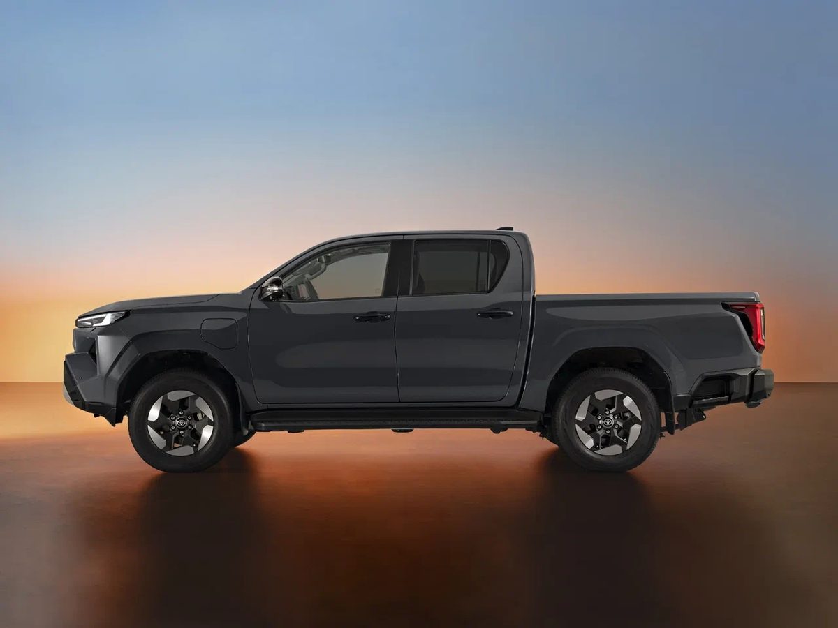 Toyota Hilux - photo 5