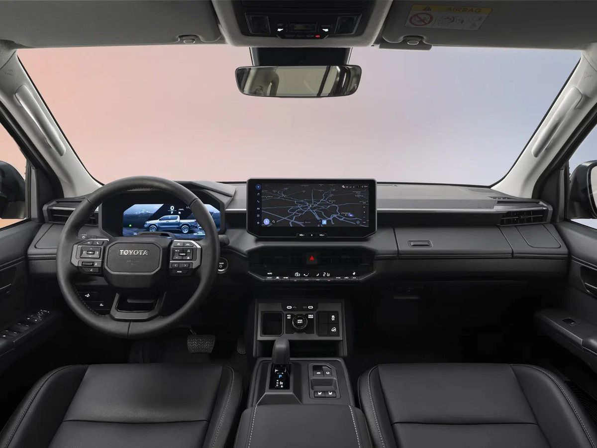 Toyota Hilux - photo 8