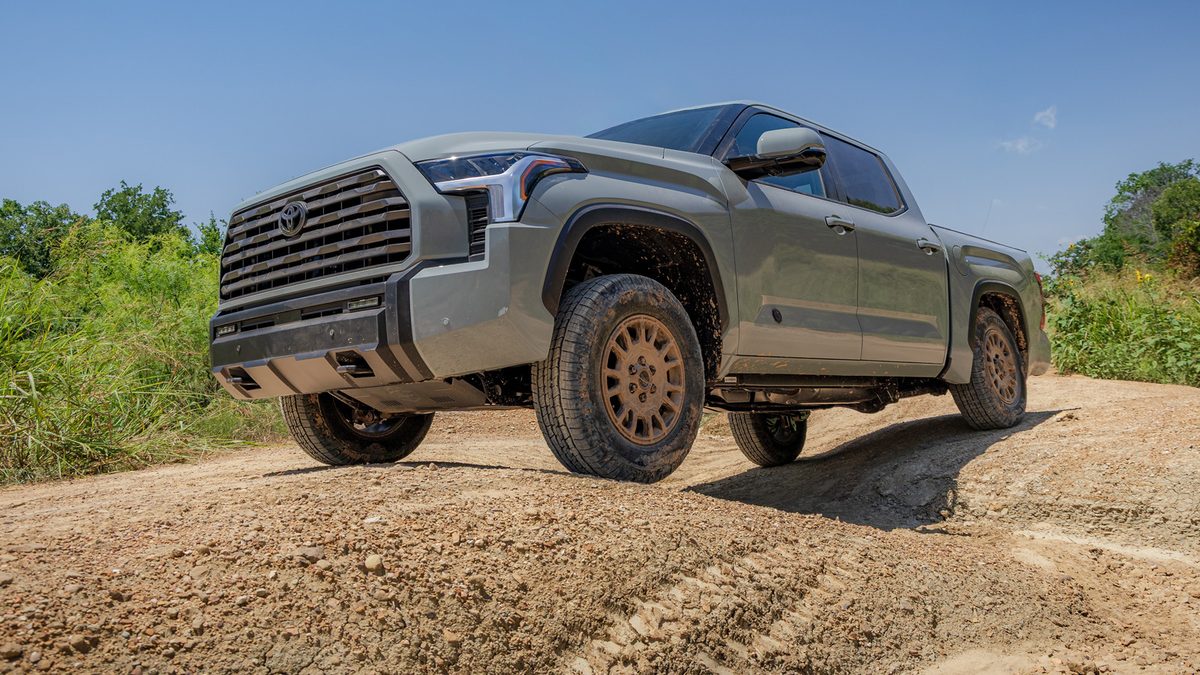 Toyota Tundra - photo 10