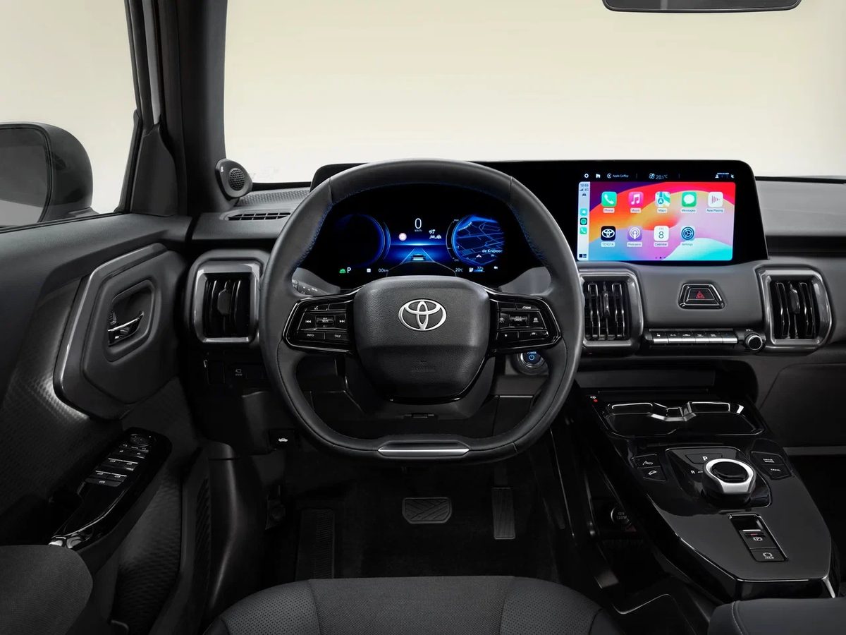Toyota Urban Cruiser - photo 8