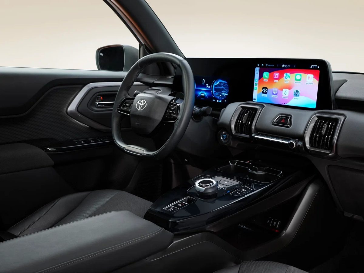 Toyota Urban Cruiser - photo 9
