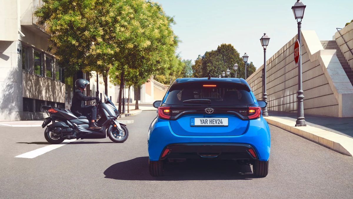 Toyota Yaris - photo 4