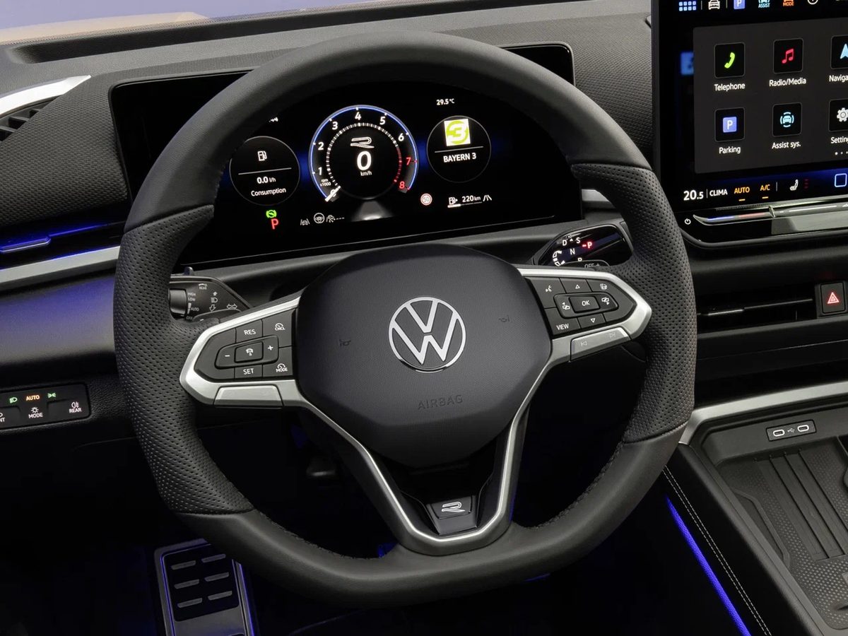 Volkswagen T-Roc - photo 10