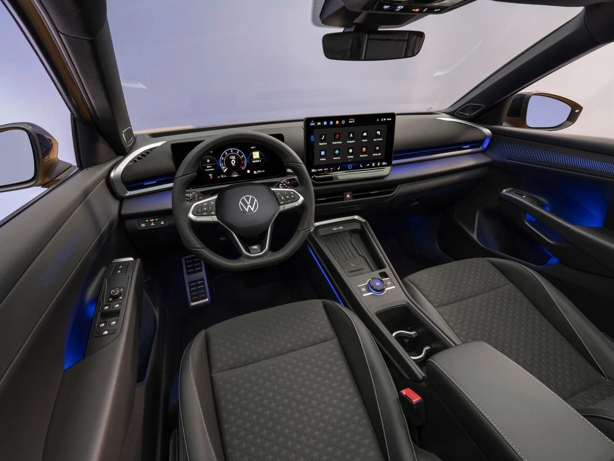 Volkswagen T-Roc - photo 15