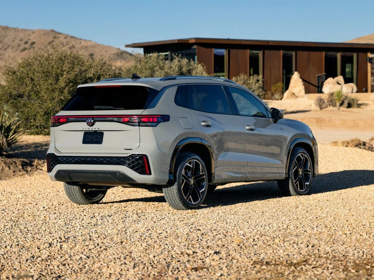 Volkswagen Tiguan - photo 4