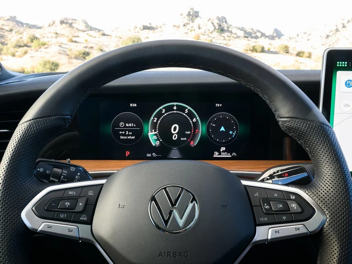 Volkswagen Tiguan - photo 6