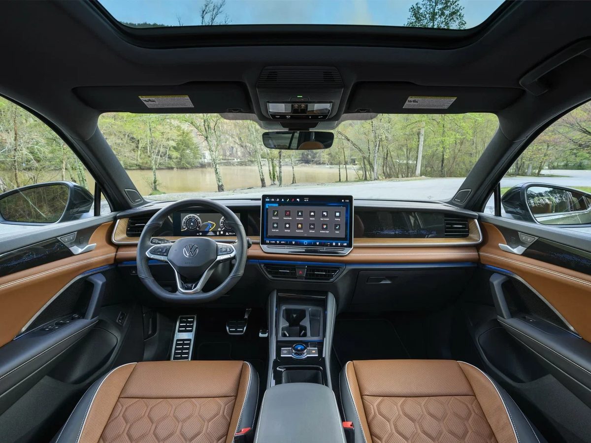 Volkswagen Tiguan - photo 9