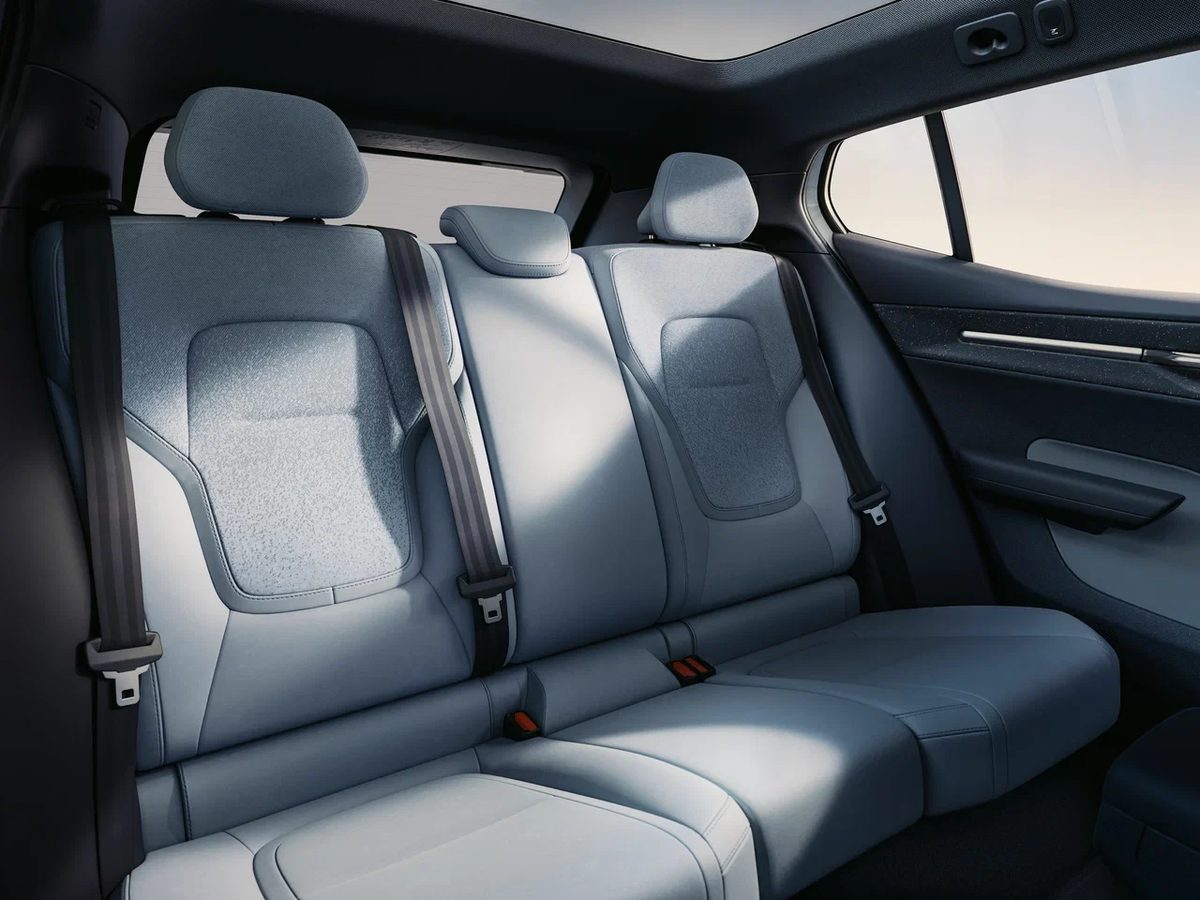 Volvo EX30 - photo 9
