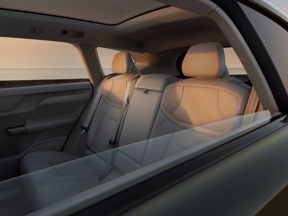Volvo EX60 - photo 12