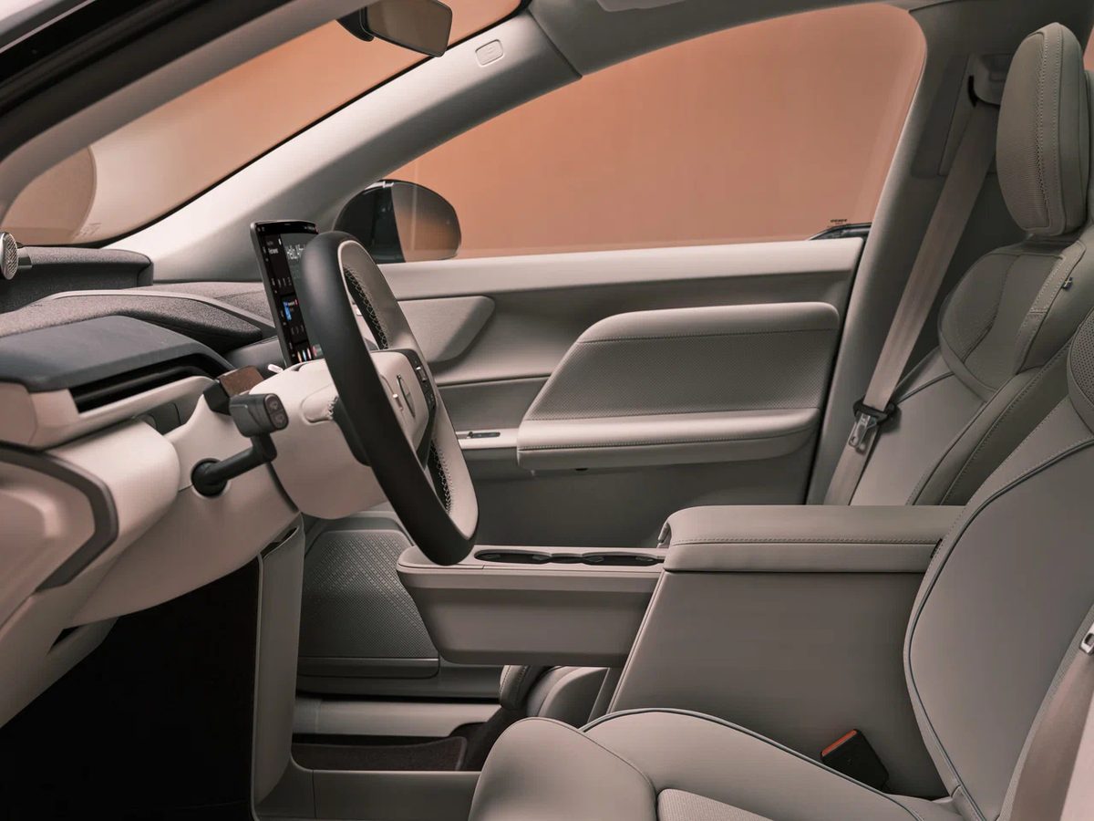 Volvo EX60 - photo 13