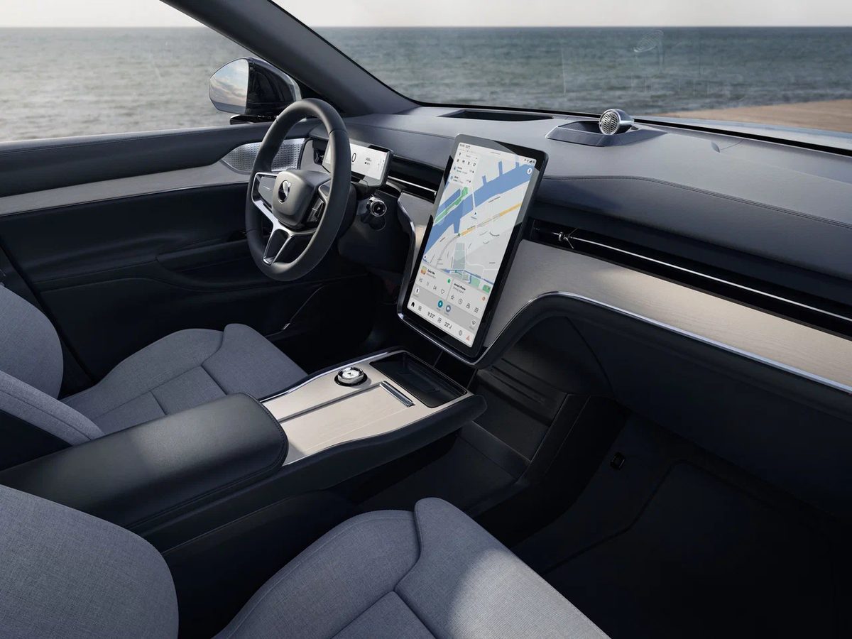 Volvo EX90 - photo 16