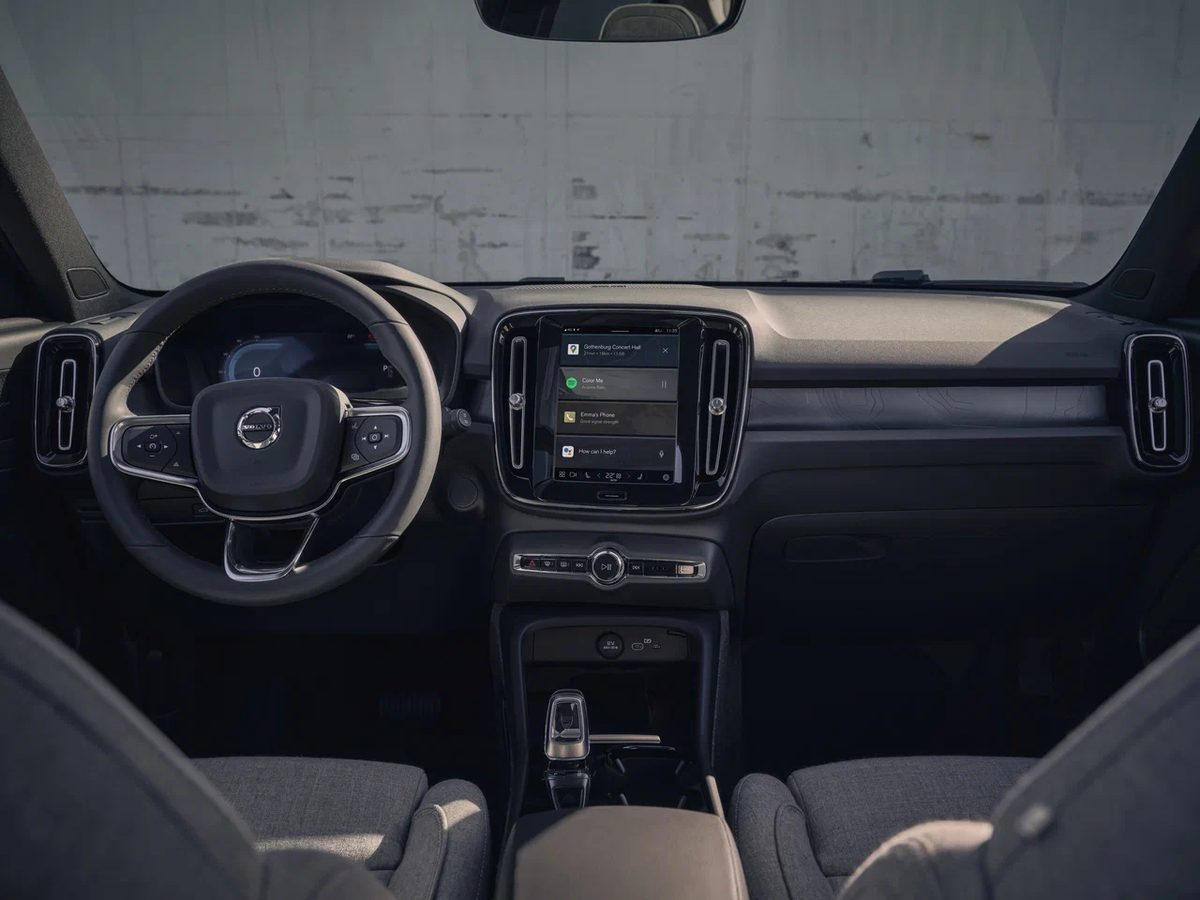 Volvo XC40 - photo 10