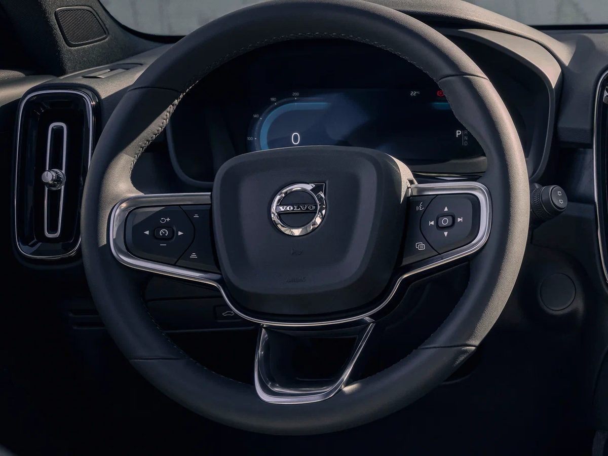 Volvo XC40 - photo 11