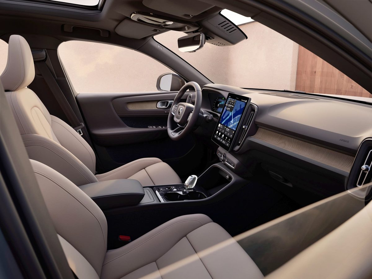 Volvo XC40 - photo 11