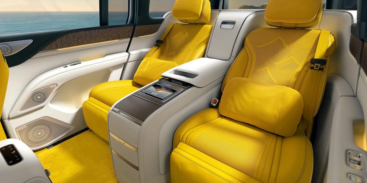 Yangwang U8L gains a four-seat, $216,000 flagship - photo 10