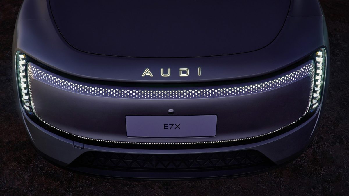 AUDI (SAIC) E7X - photo 16