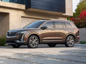 Cadillac to revive gas-powered XT5 and XT6